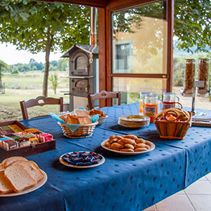 Cooking classes, trekking routes, horseback riding and mountain bike tours in Tuscany