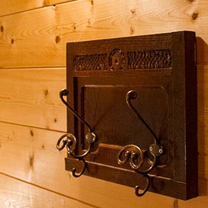 Camera matrimoniale con bagno privato in agriturismo a Castiglion Fiorentino